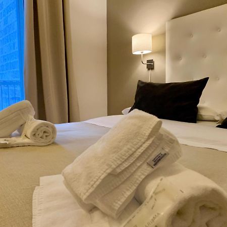 A Due Passi Dal Ponte Hotel Taranto Eksteriør billede