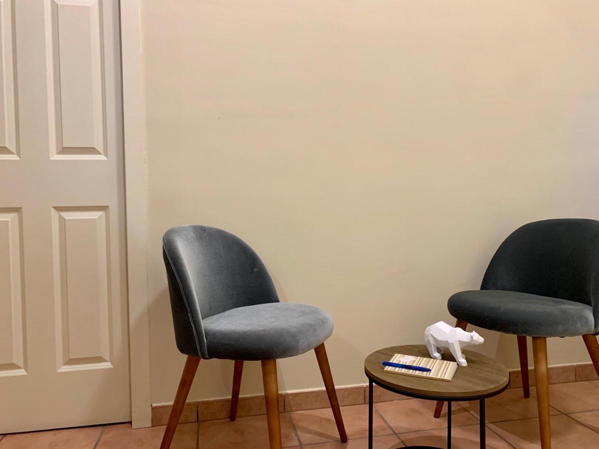 A Due Passi Dal Ponte Hotel Taranto Eksteriør billede